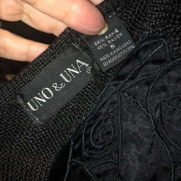 Uno & Una vintage sweater satin cut out flowers shiny knit v back elbow sleeves - Picture 3 of 12